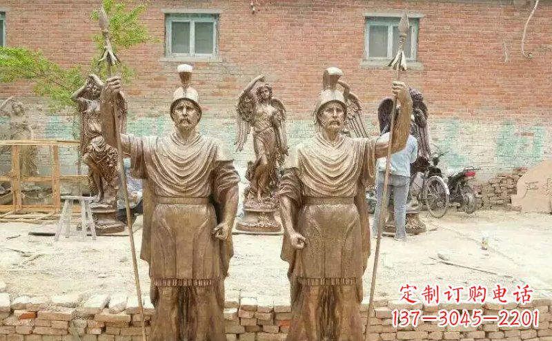 济南古罗马风情,精致雕刻的“战士雕塑”