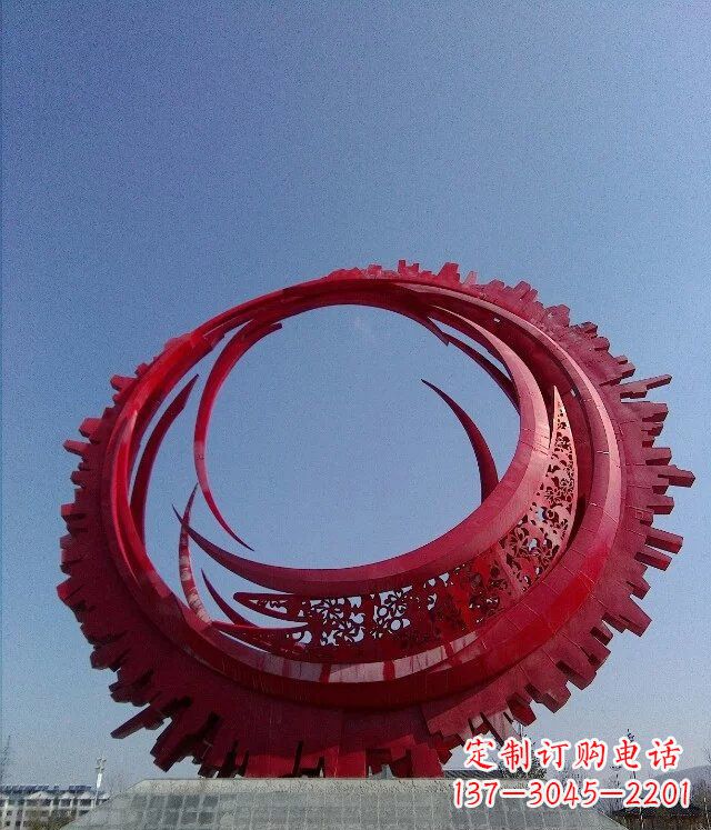 济南精致而又引人注目的不锈钢齿轮雕塑