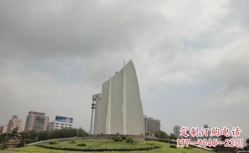济南广场不锈钢抽象船帆雕塑 (2)