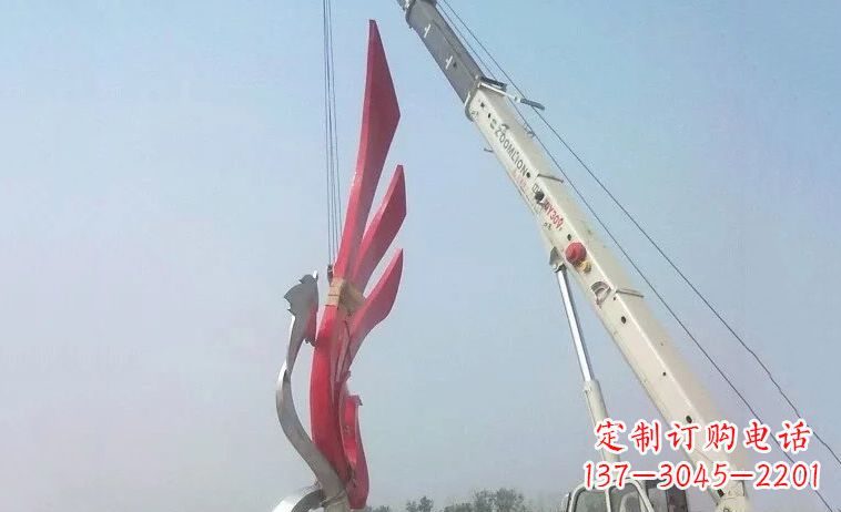 济南独特而精致的不锈钢抽象凤凰雕塑