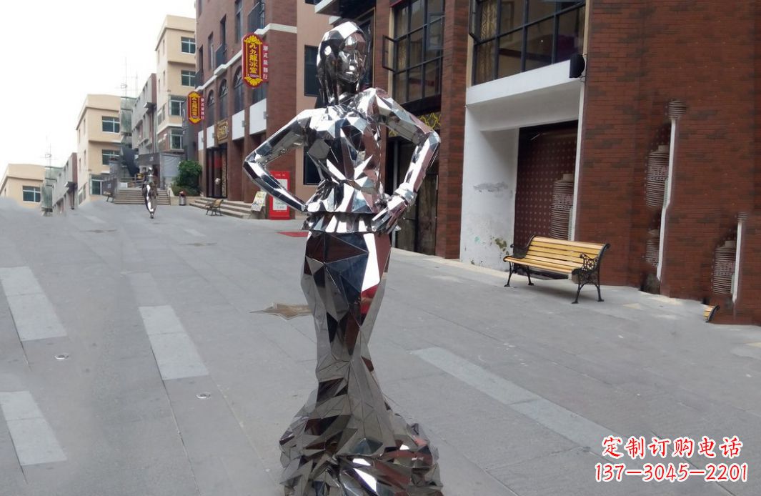济南以美丽的姿态展示不锈钢美女雕塑