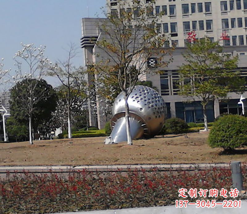 济南传统话筒雕塑,融合现代美学设计