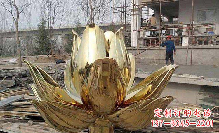 济南超大型不锈钢莲花雕塑,惊艳定制空间