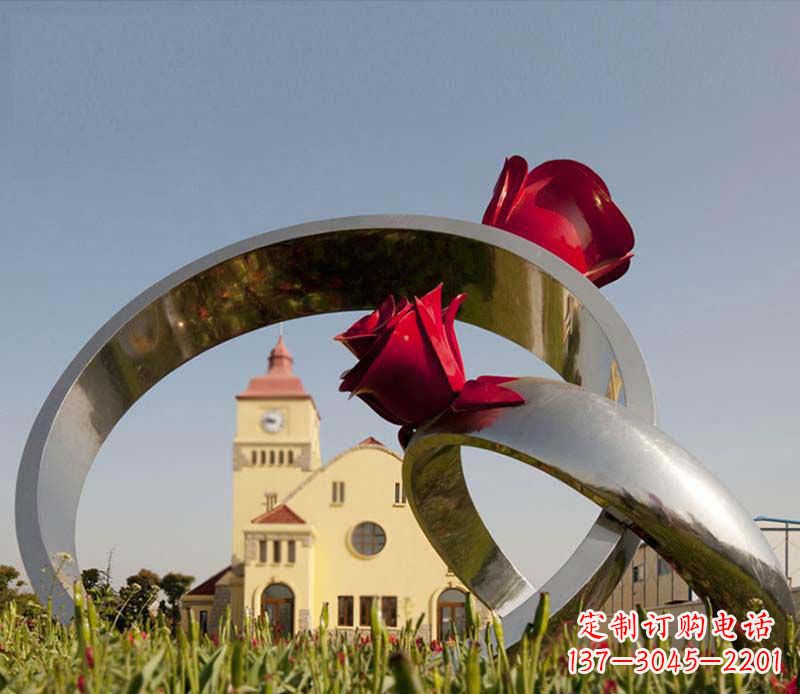 济南中领雕塑:风格独特的不锈钢玫瑰戒指雕塑