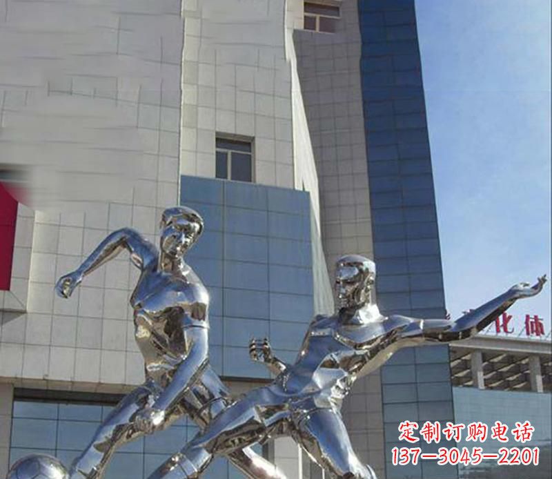 济南中领雕塑:专业的足球运动雕塑定制