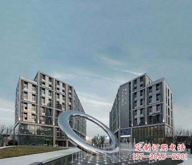 济南完美和谐的圆环景观雕塑
