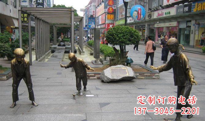 济南广场抽陀螺小品人物铜雕