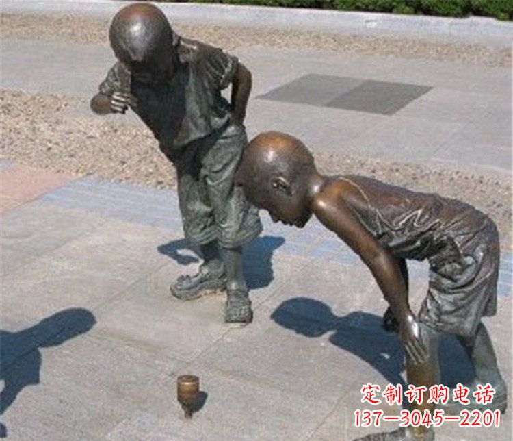 济南欣赏小男孩小品铜陀螺雕塑