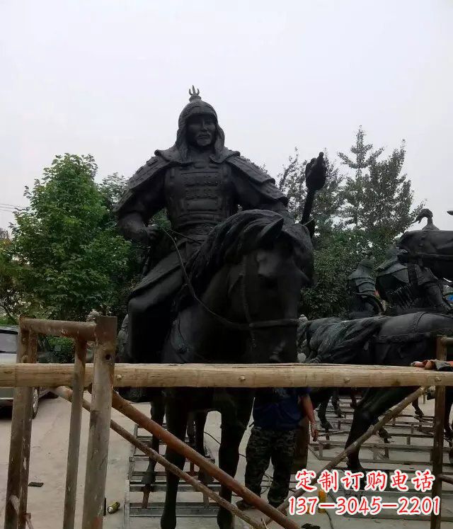 济南浪漫古将骑马铜雕,让您感受古代将军的风采!