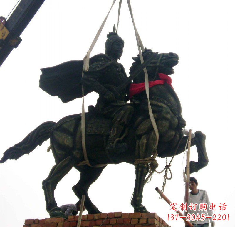 济南仰望古代将军,来一场跨越时空的雕塑之旅