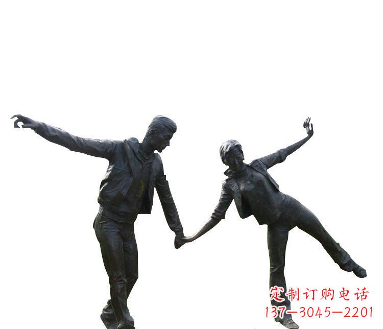 济南广场铜雕恋人人物雕塑