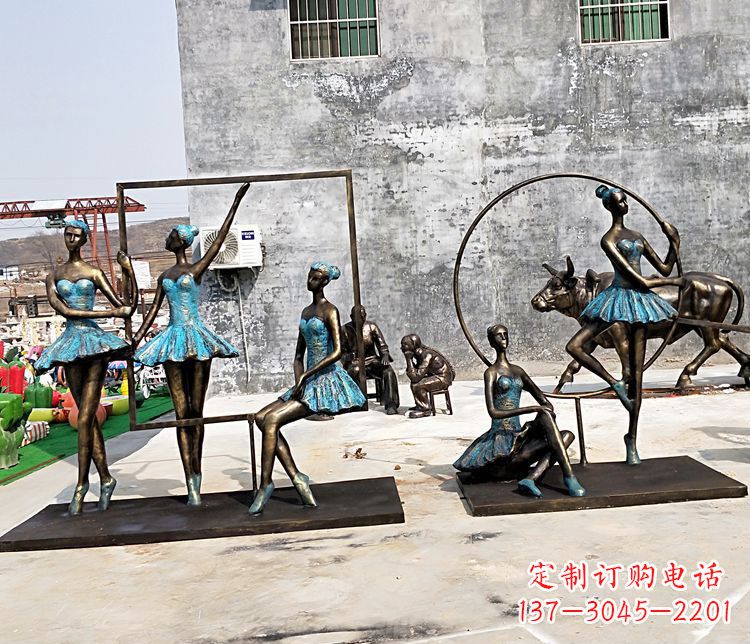 济南领雕塑-精美女性铜雕塑