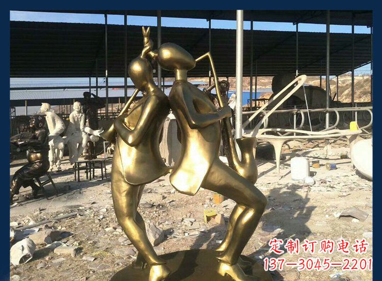 济南广场铜雕贴金吹萨克斯人物雕塑