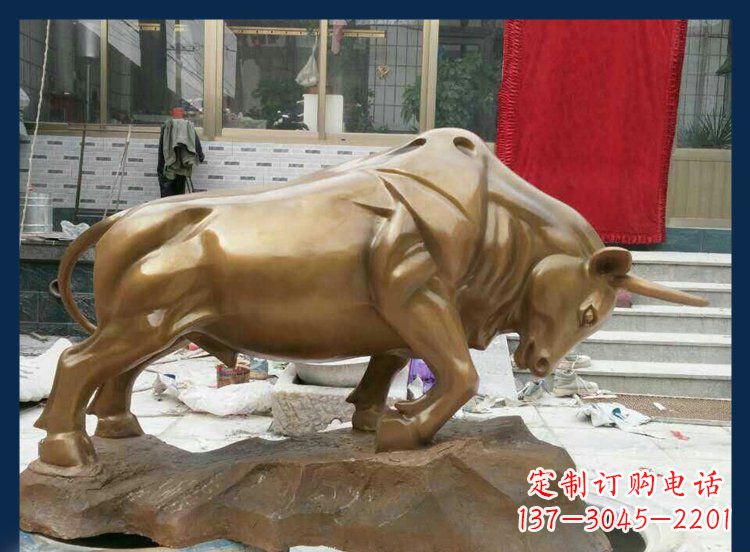 济南广场铜雕贴金黄牛动物雕塑