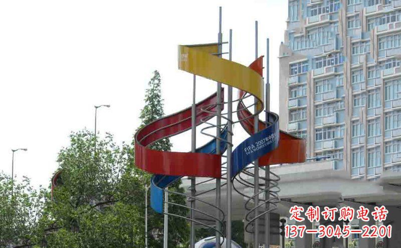 济南中领雕塑:不锈钢足球雕塑