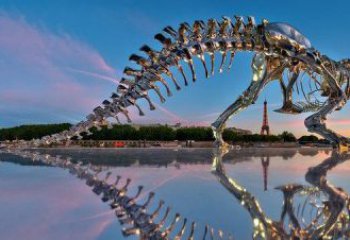 济南魅力无穷的不锈钢恐龙骨架雕塑