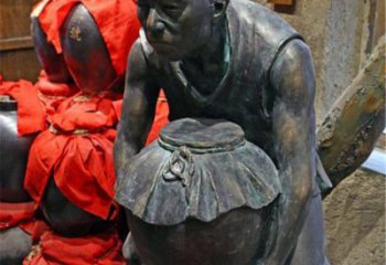 济南铜质老人抱酒图案雕塑