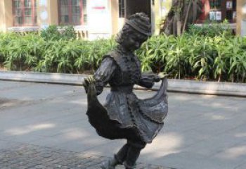 济南中领雕塑推出的爱舞的小少女铜雕，以少女跳…