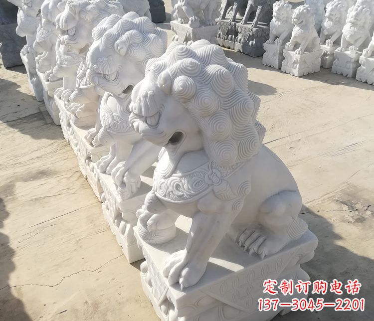 济南汉白玉踩球狮子门口招财镇宅石雕