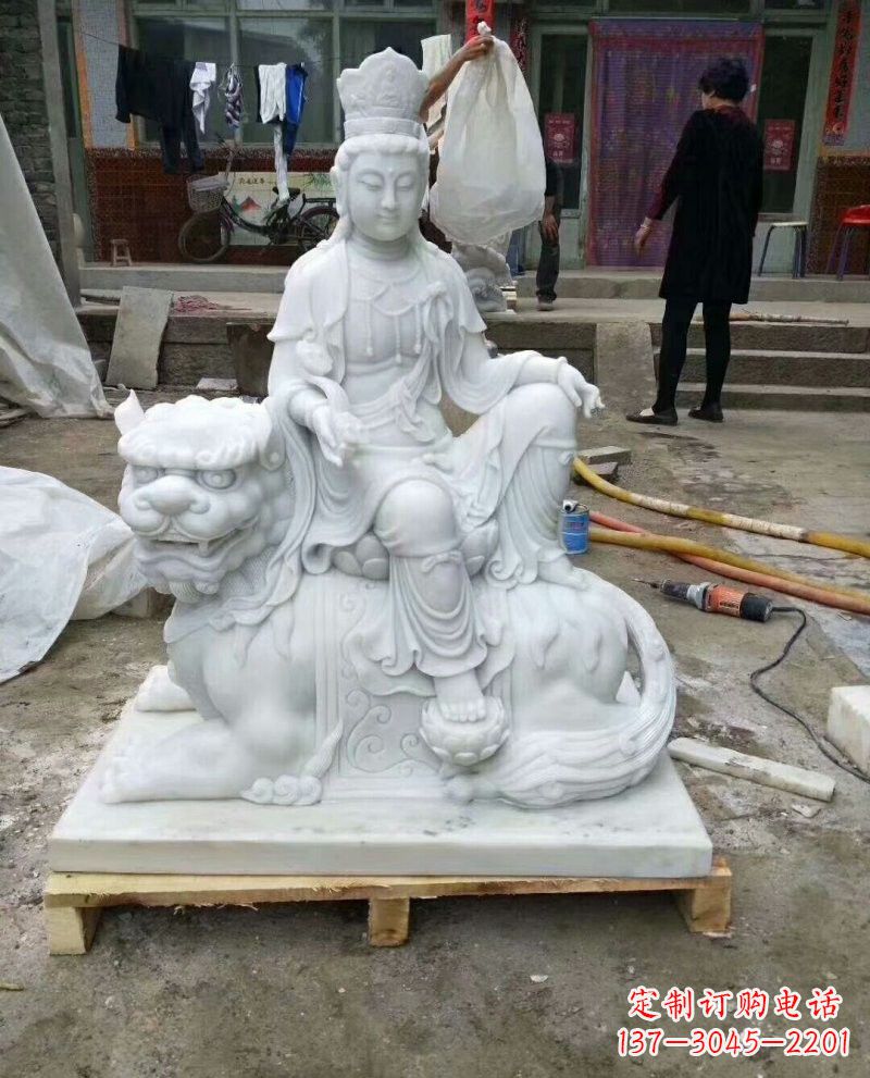 济南高端汉白玉文殊菩萨狮子雕塑