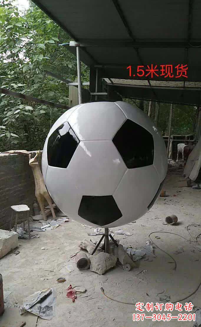 济南不锈钢足球雕塑提供优质的装饰效果