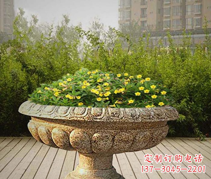 济南精美雕刻的花岗岩花盆驰骋提供