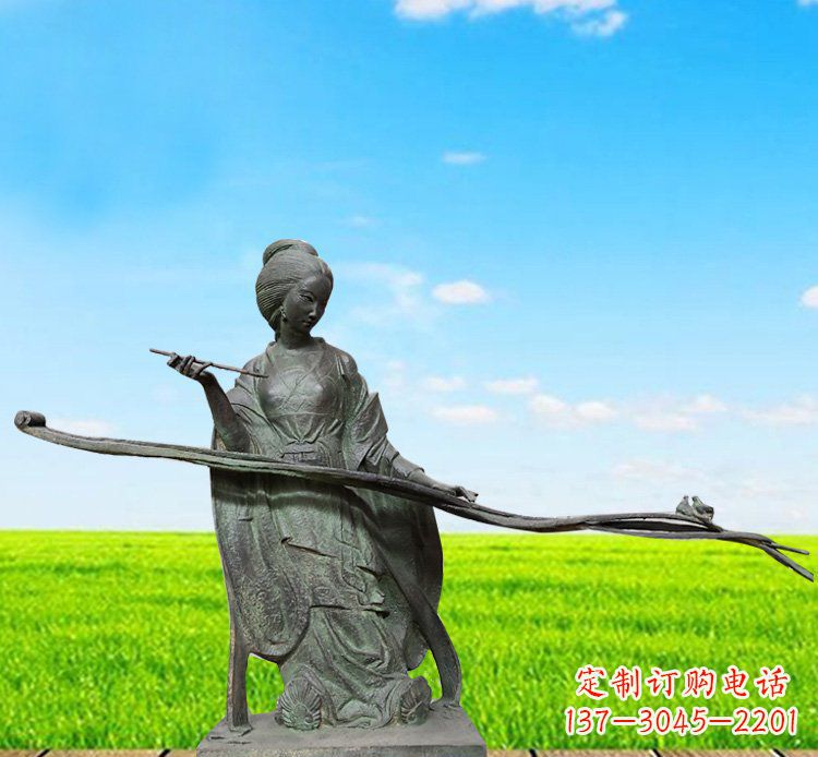 济南优雅迷人的古代美女铜雕