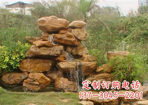 济南黄蜡石假山雕塑,古典美感与精细工艺的完美结合