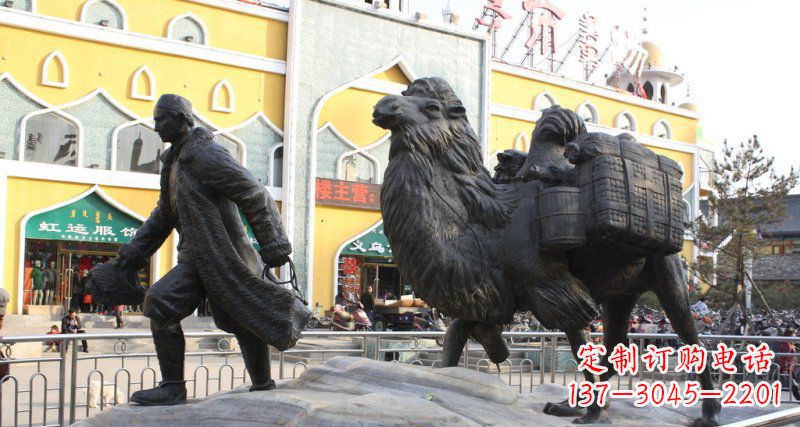 济南骆驼铜雕,让新疆风情永传