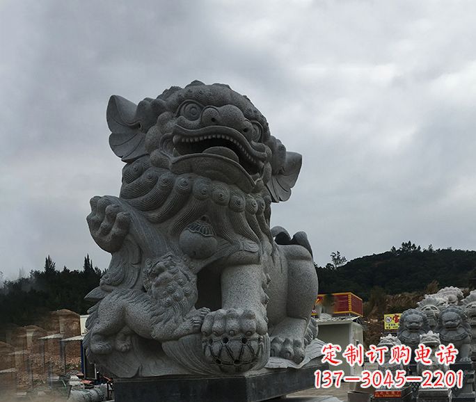 济南街边景观南方狮子石雕