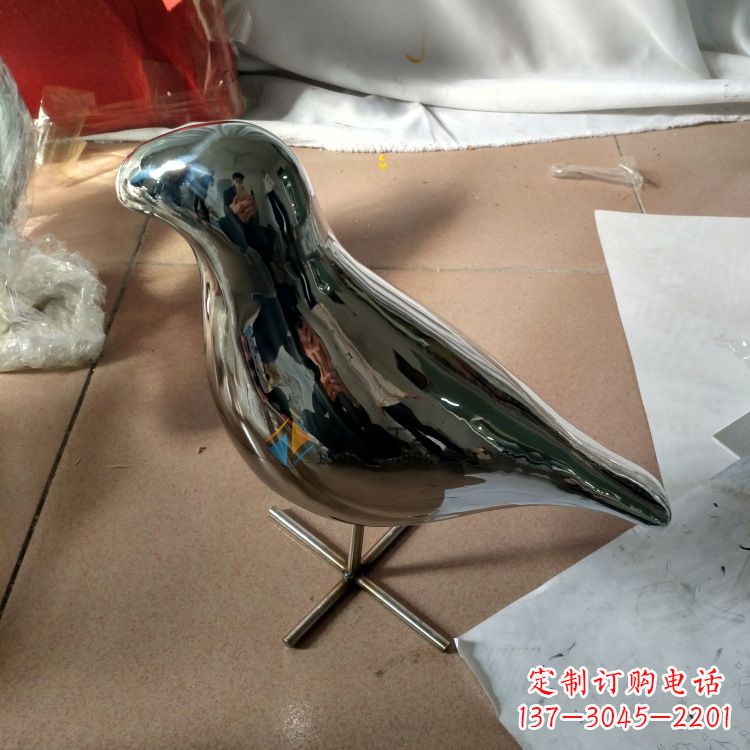 济南镜面不锈钢鸽子雕塑摆件