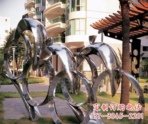 济南脱颖而出的不锈钢骑自行车人物雕塑