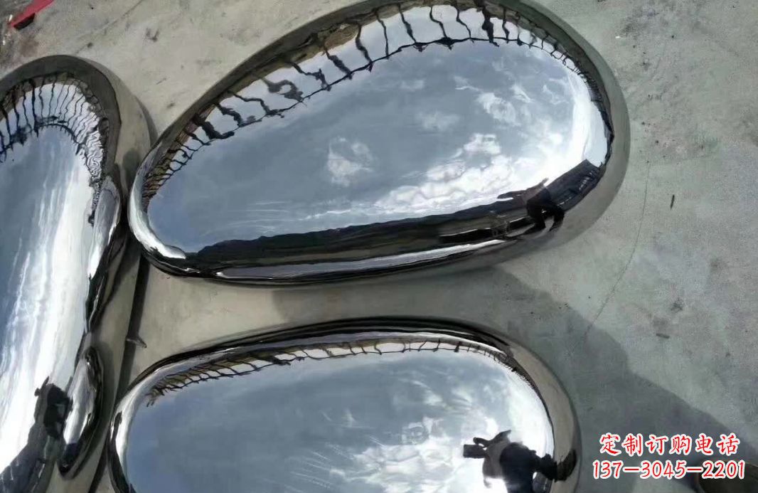 济南镜面水滴不锈钢雕塑