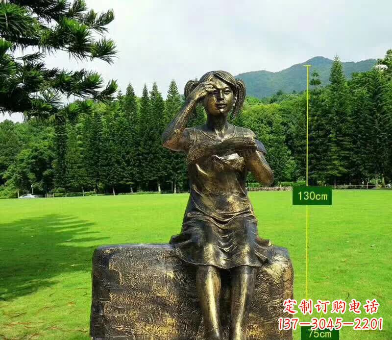 济南精美的女孩铜雕塑,展现活力与青春
