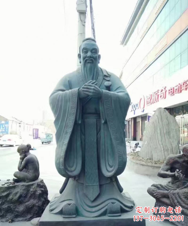 济南拥有传统文化气息的精美孔子雕像