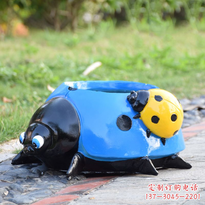 济南蓝色玻璃钢七星瓢虫花盆雕塑