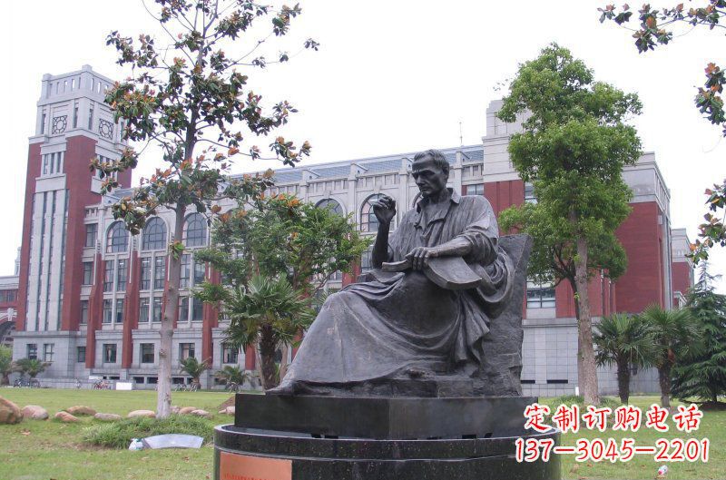 济南卢梭西方名人铜雕由中领雕塑定制,是一款完…