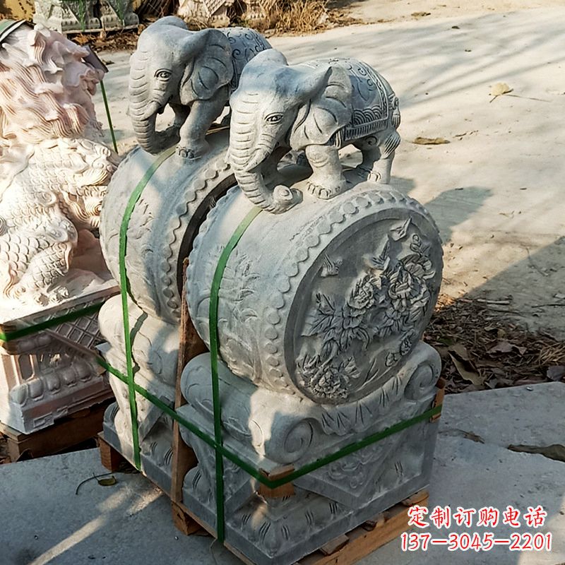 济南为您的大门增添重量感-中领雕塑石雕貔貅