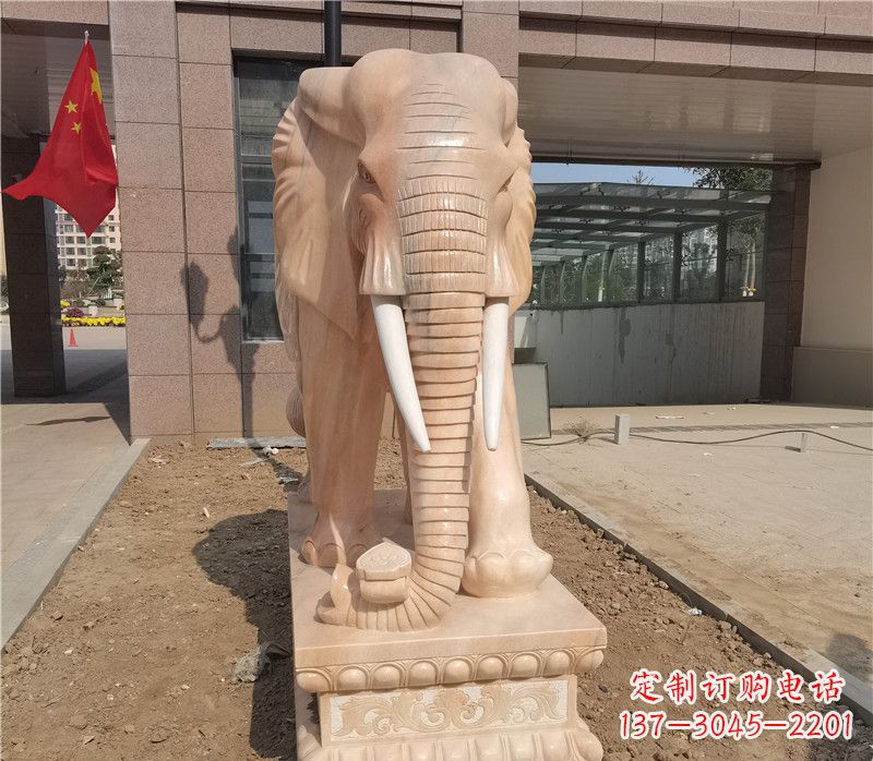 济南门口大象石雕