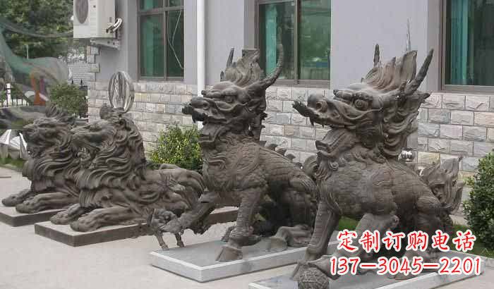济南招财进宝,麒麟雕塑立足宅门口