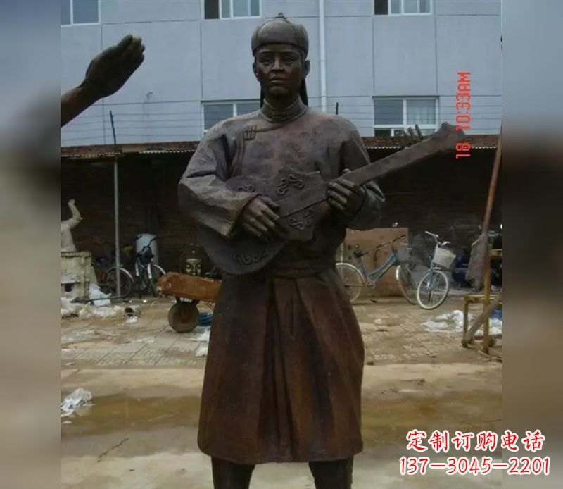 济南蒙古族男人演奏公园人物铜雕