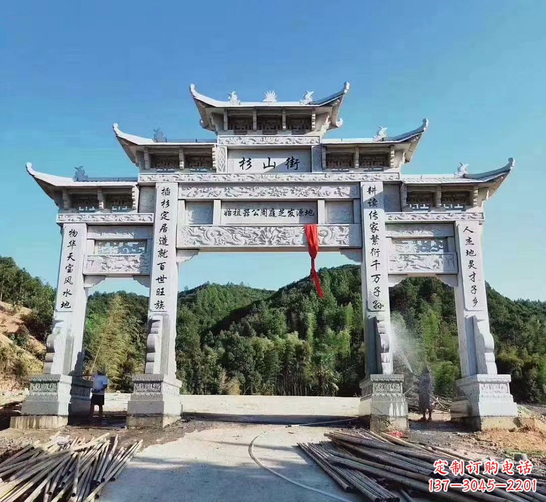 济南中领雕塑:精美牌坊雕塑