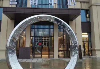 济南镜面时尚圆环不锈钢雕塑