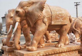 济南精致雕刻的豹子雕塑