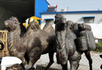 济南骆驼铜雕塑，刻画最精致的美丽