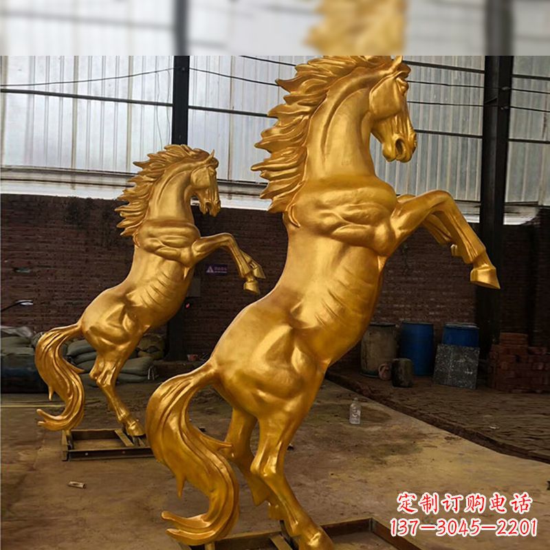 济南精美马雕塑，精锐漆金马儿