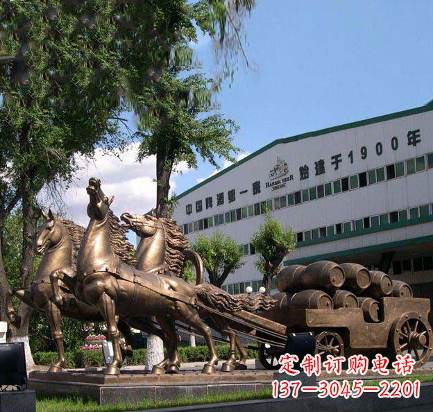 济南追求完美,华丽马车铜雕塑