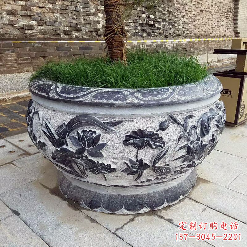济南青石仿古风格的花盆雕塑