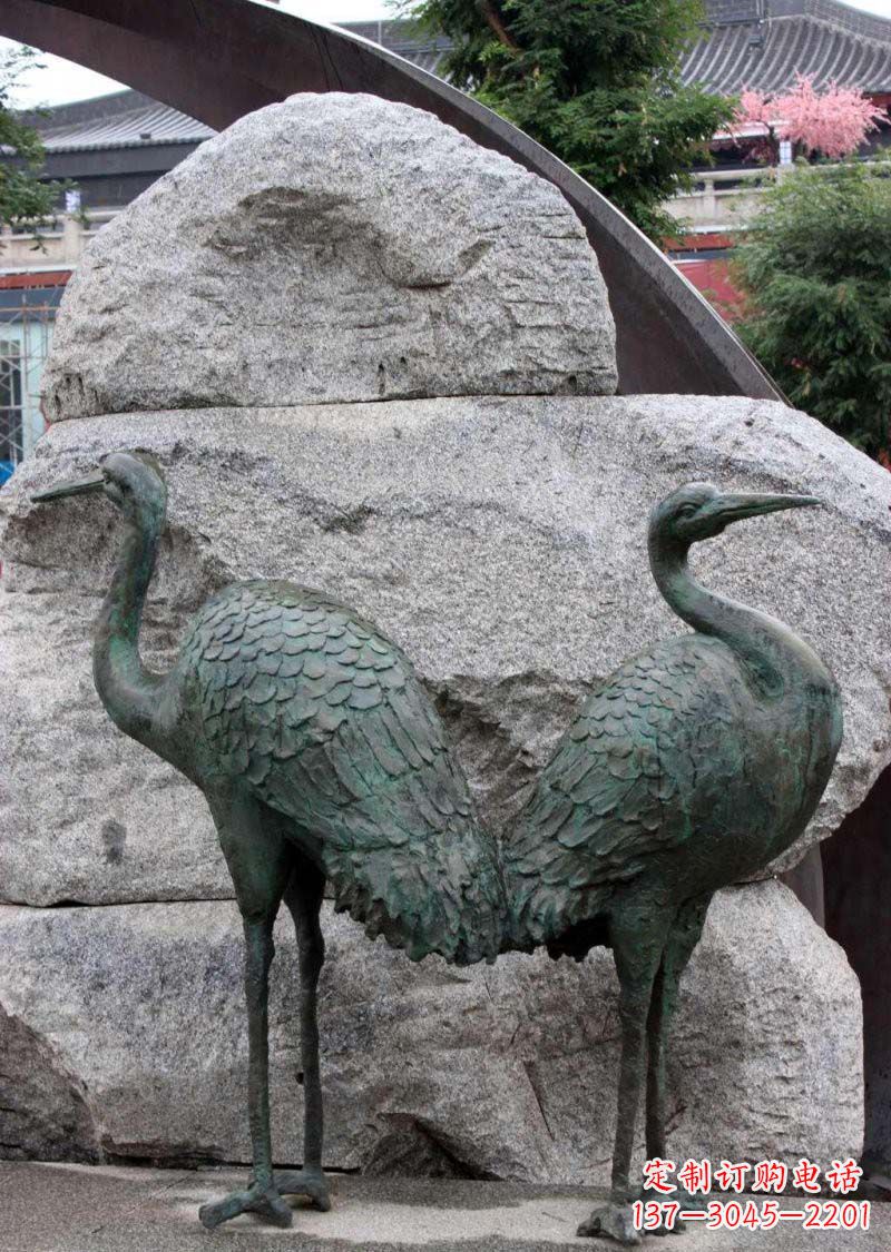 济南青铜仙鹤公园动物雕塑--令人叹为观止的完美艺术品