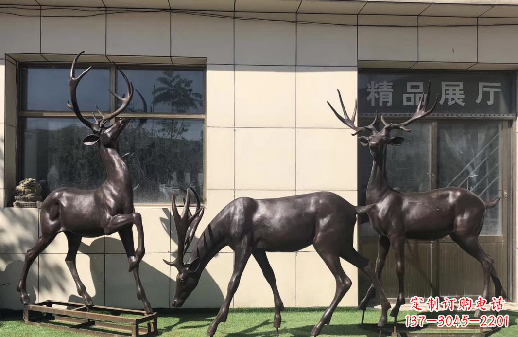 济南群鹿铜雕塑,艺术精雕细琢